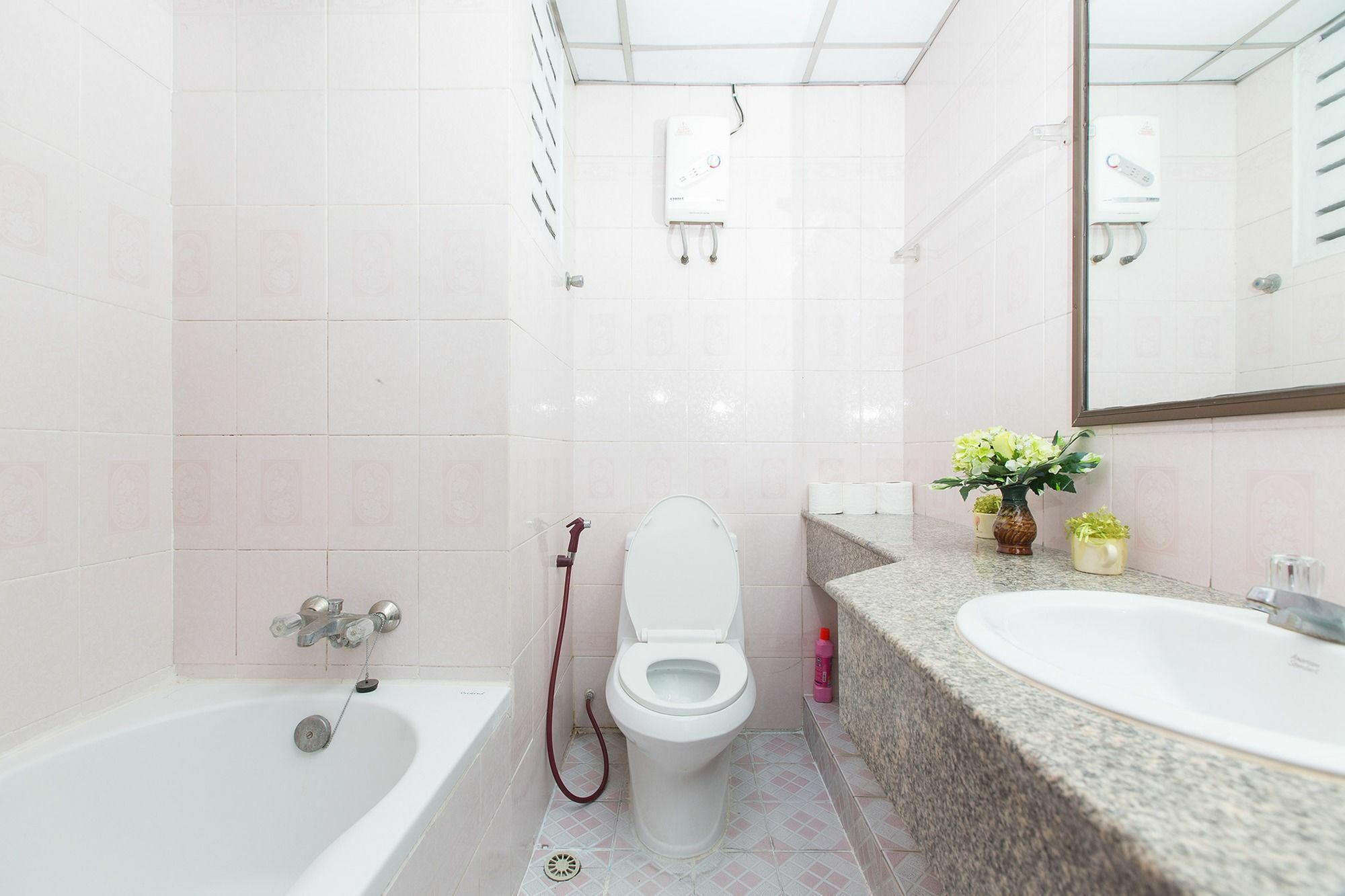 بانكوك Ratchaprarop Apartment المظهر الخارجي الصورة